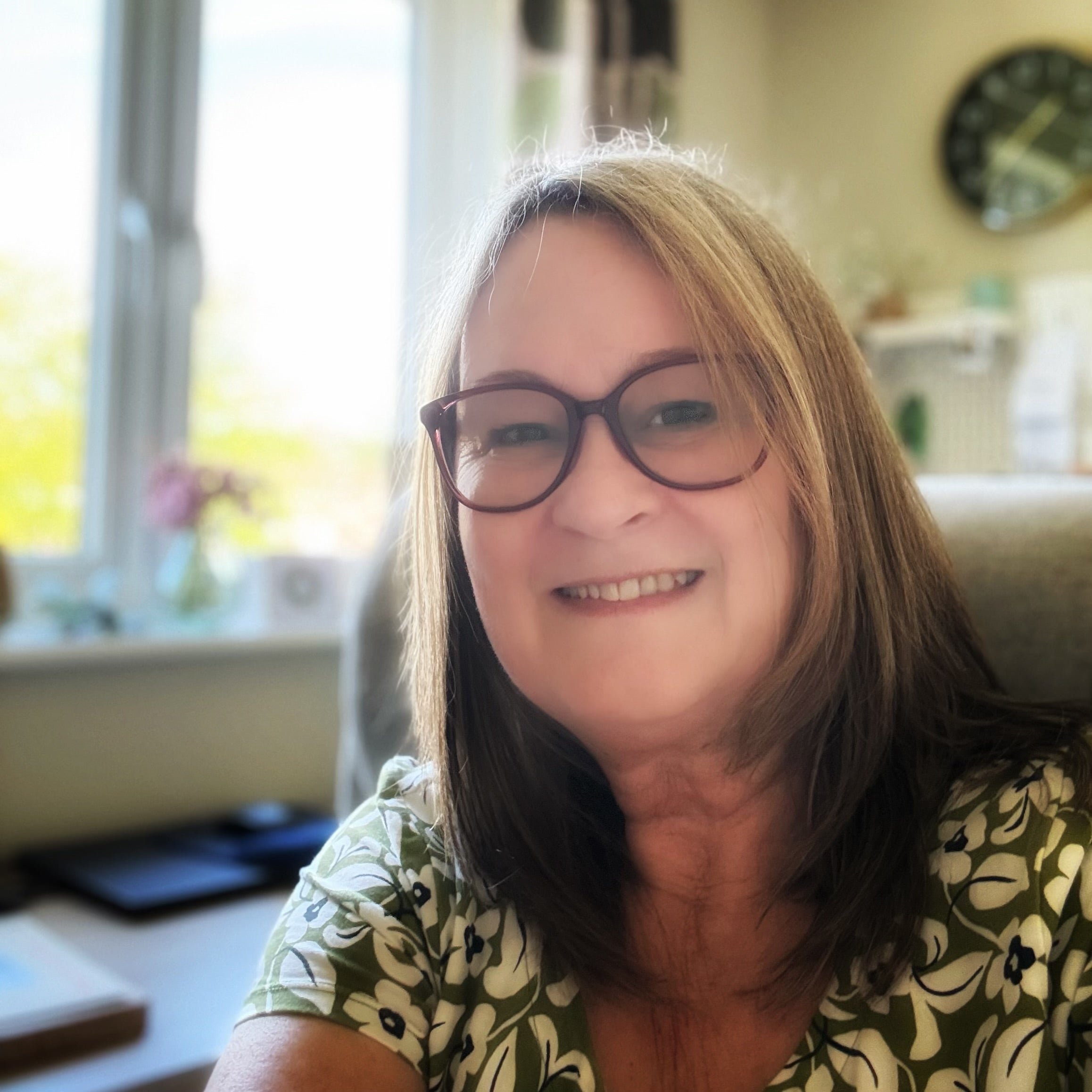 Profile photo - Lynne